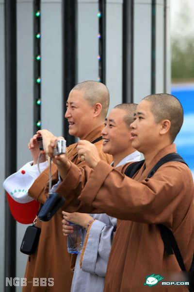 点击开新窗口欣赏